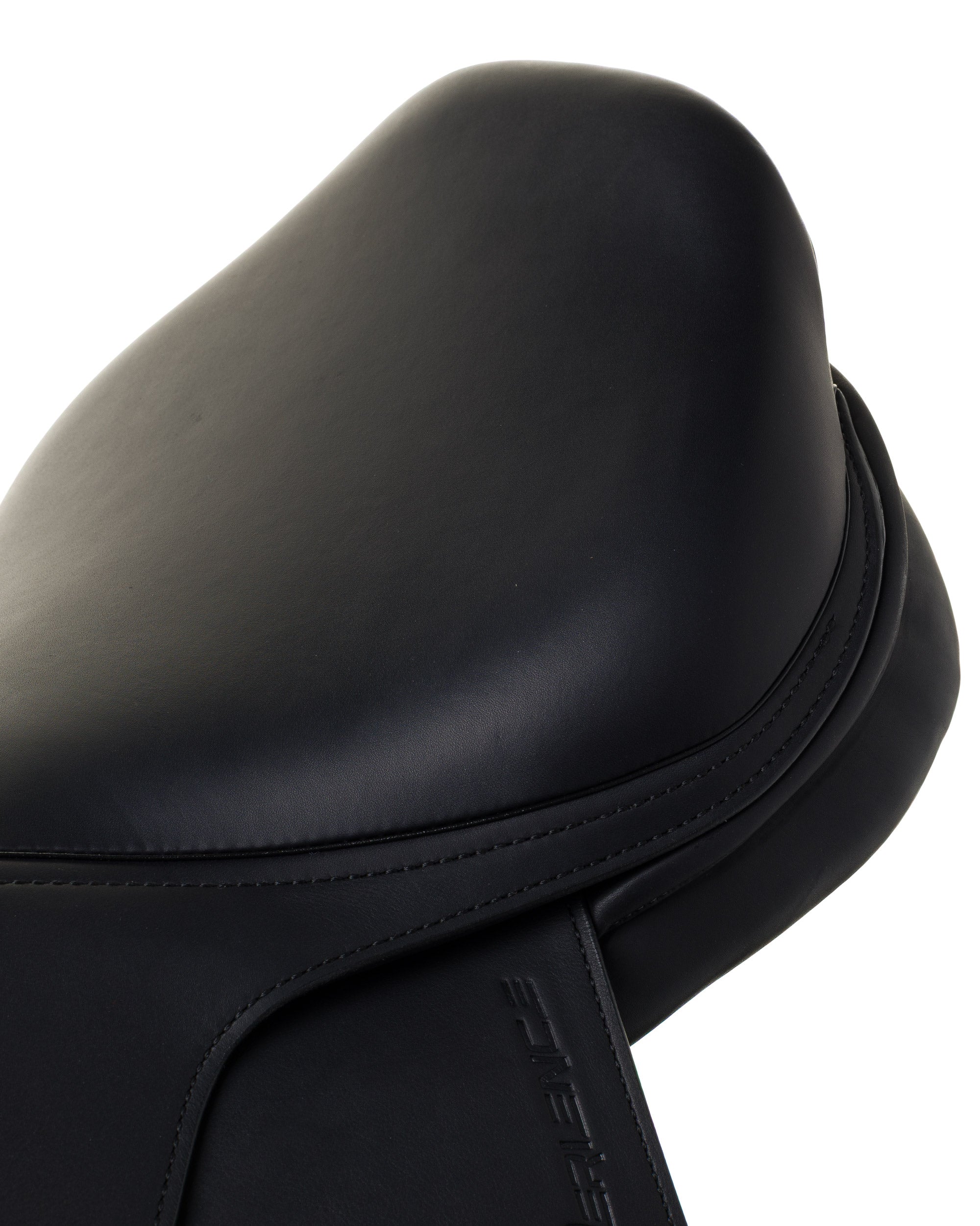 PRESTIGE ITALY VENUS K NEW 17S/33 BLACK USED DRESSAGE SADDLE