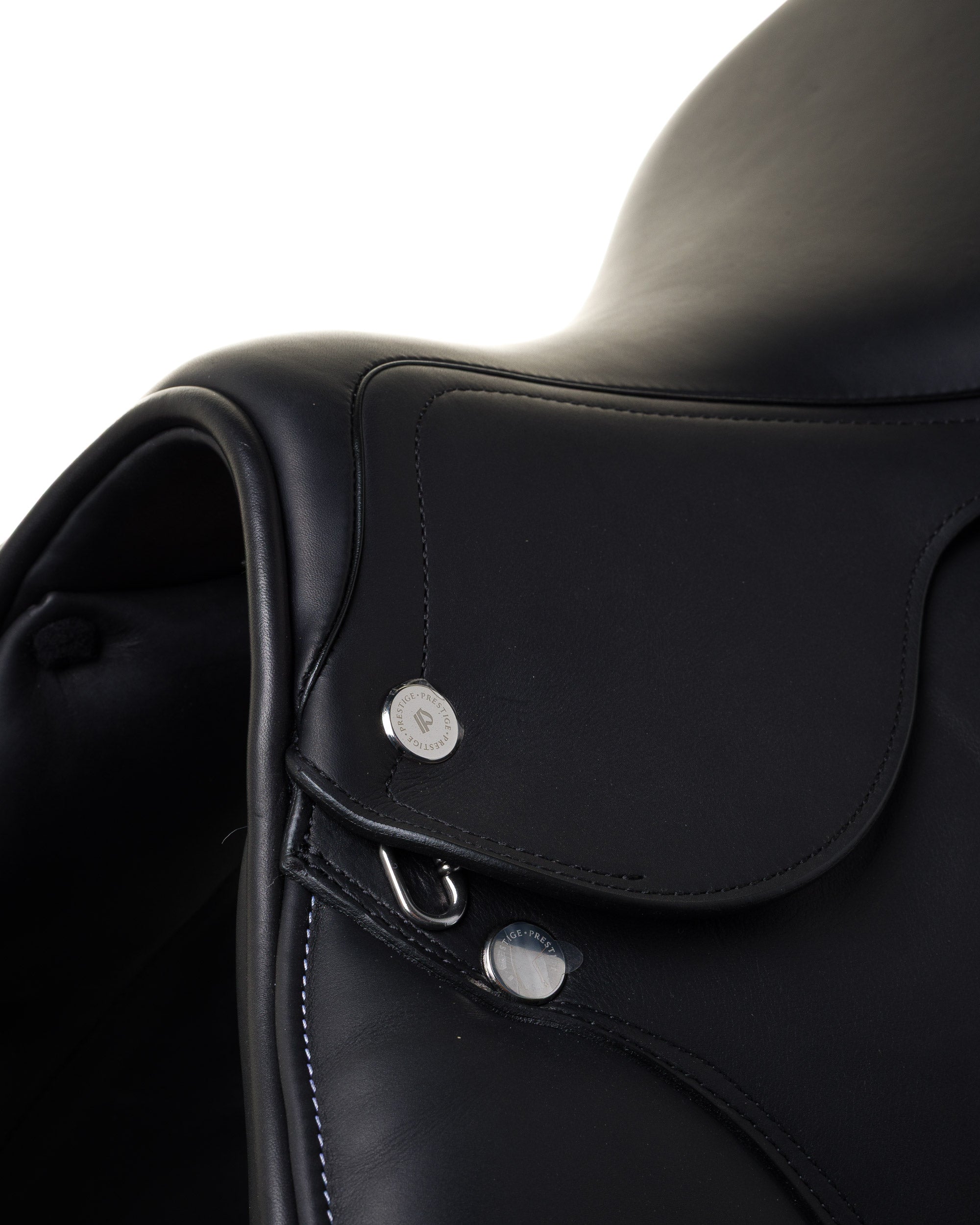 PRESTIGE ITALY VENUS K NEW 17S/33 BLACK USED DRESSAGE SADDLE