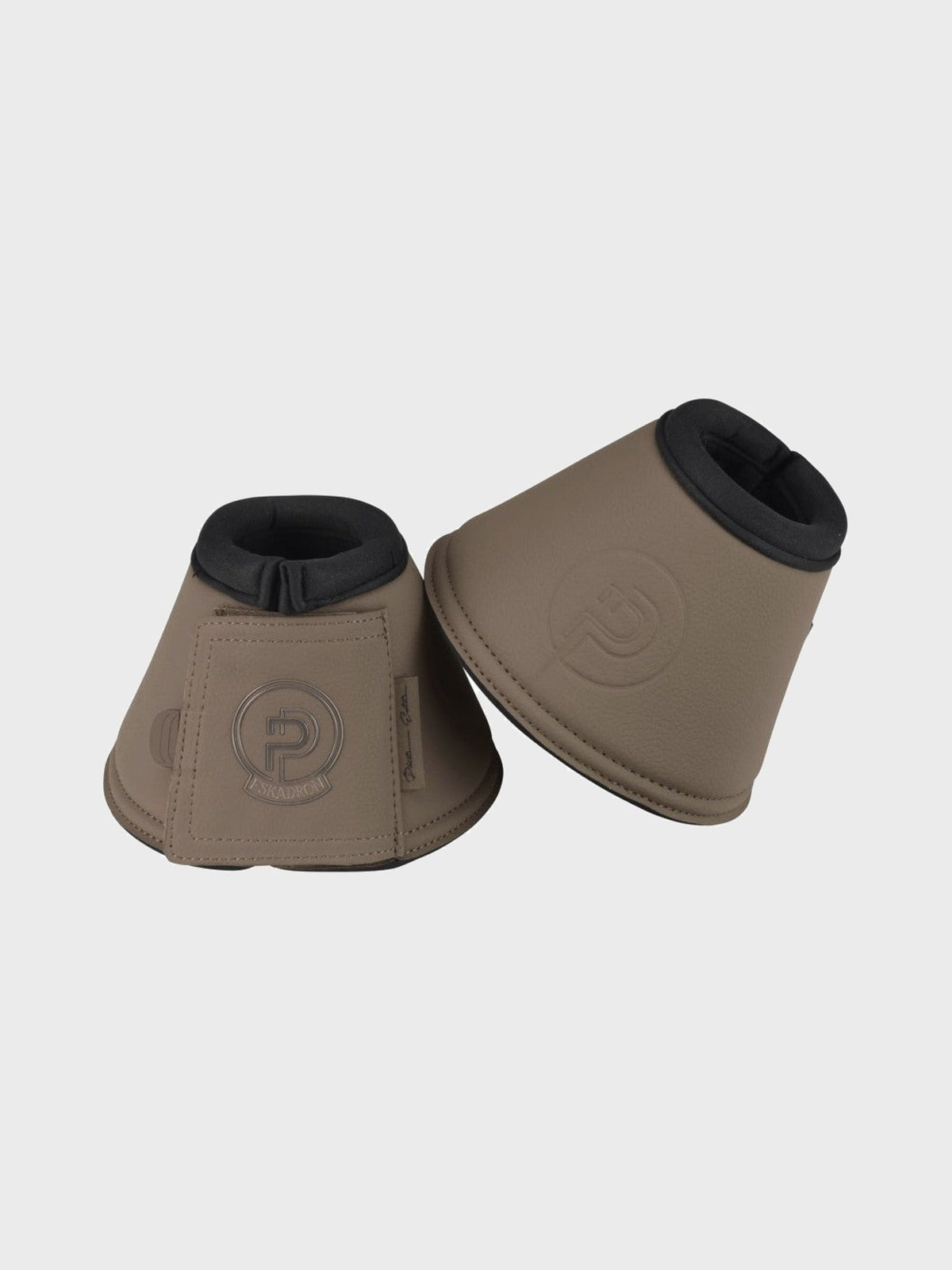 ESKADRON FAUX LEATHER KALOSZKI DLA KONIA PLATINUM - Eskadron Equishop