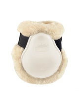 ESKADRON OCHRANIACZE DLA KONIA PROTECTION ZE SZTUCZNYM FUTERKIEM TYŁ - Eskadron Equishop