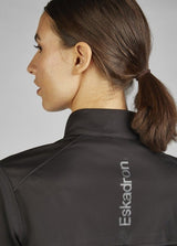 ESKADRON WODOODPORNA KURTKA SOFTSHELL DAMSKA DYNAMIC - Eskadron Equishop