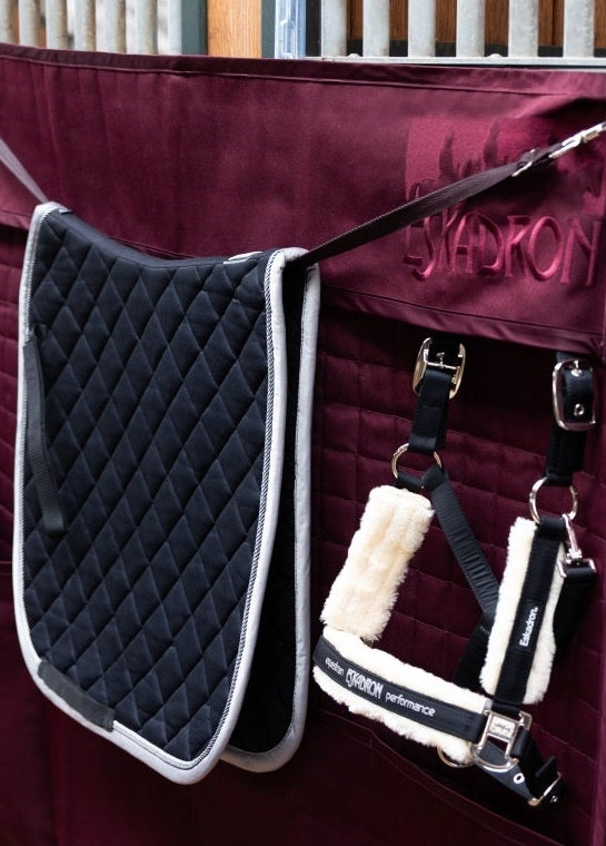 ESKADRON QUILT KURTYNA STAJENNA NA BOKS KRÓTKA