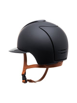 KEP ITALIA CROMO 2.0 TEXTILE KASK JEŹDZIECKI POLISH FRONT/POLISH POLO VISOR/BEIGE CHIN/MIRROR FRAME/SILVER LOGO CZARNY