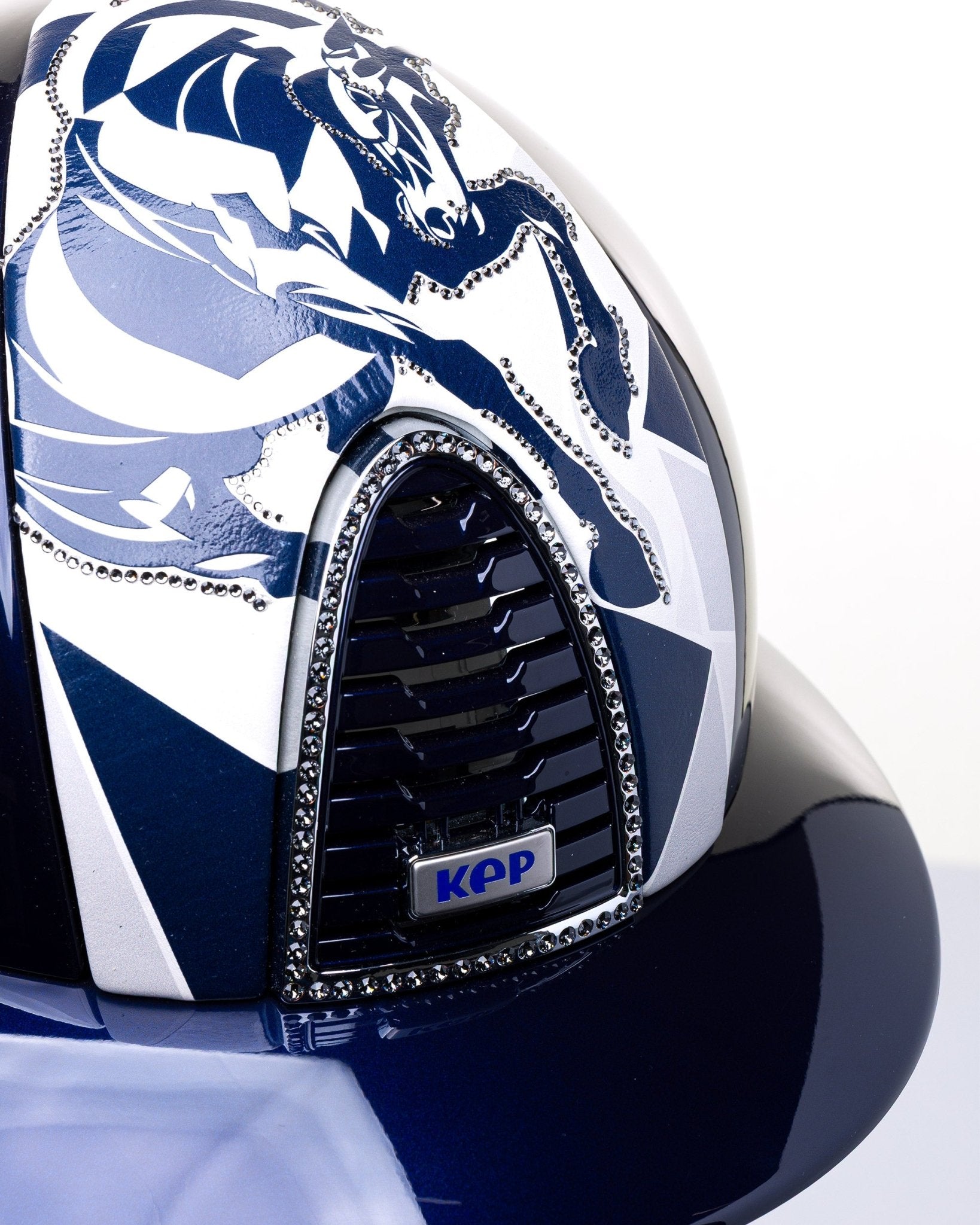 KEP ITALIA CROMO 2.0 POLISH KASK JEŹDZIECKI SILVER NIGHT SWARO/CHROME/FURIUS FRONTAL GRANATOWY - Kep Italia Equishop