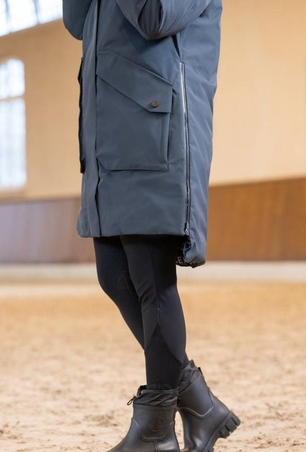 PIKEUR JEŹDZIECKI PŁASZCZ PRZECIWDESZCZOWY DAMSKI ATHLEISURE - Pikeur Equishop