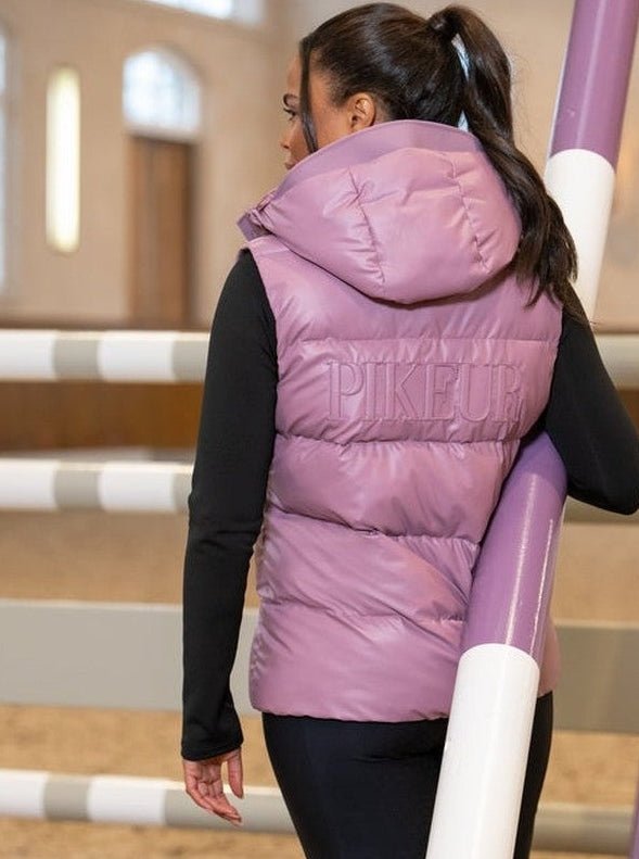 PIKEUR PIKOWANA KAMIZELKA JEŹDZIECKA Z KAPTUREM DAMSKA ATHLEISURE - Pikeur Equishop