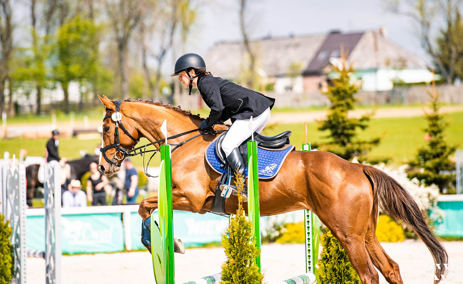 Wioleta Hajnos podczas skoku